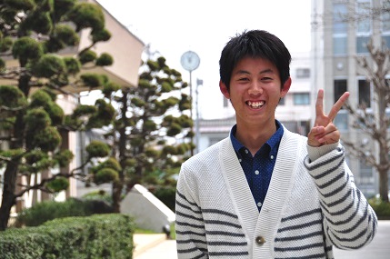 武南で青春しました 祝 成蹊大学 文学部合格 学校法人武南学園 武南高等学校