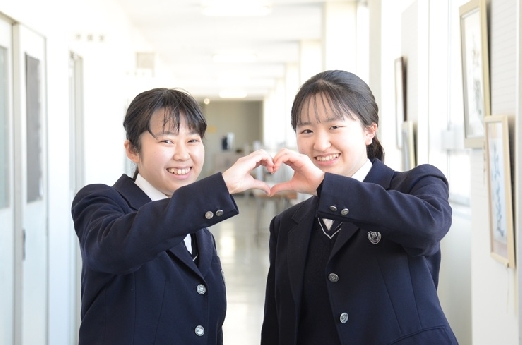 親友の鈴木さん（東京理科大に進学）と