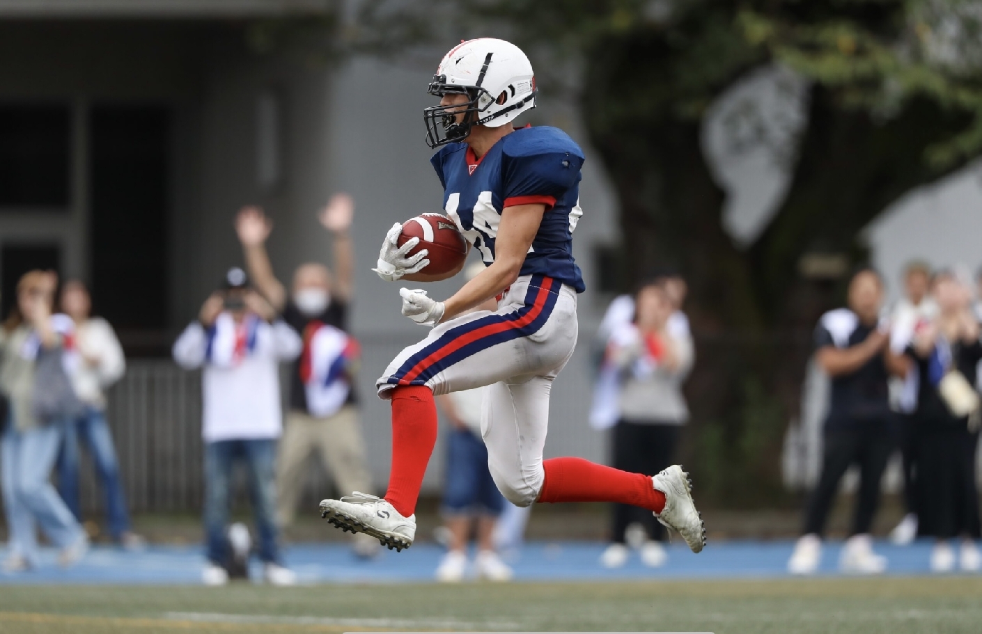 県大会３位決定戦で、全国大会プレーオフ進出を決めるタッチダウンを奪う（vs栄東高校戦）