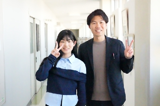 担任の奥田先生と