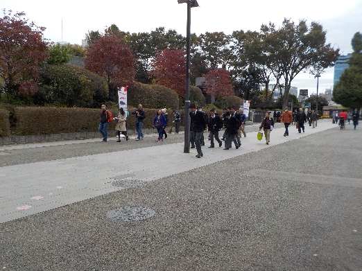 上野公園噴水前に集合